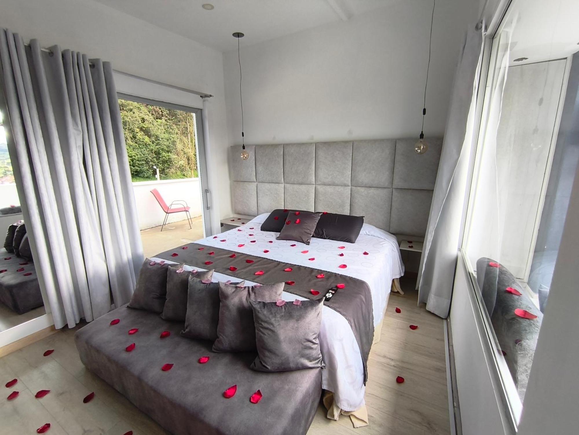 Bed and Breakfast Penthouse Mirador Samsara Ла-Калера Екстер'єр фото